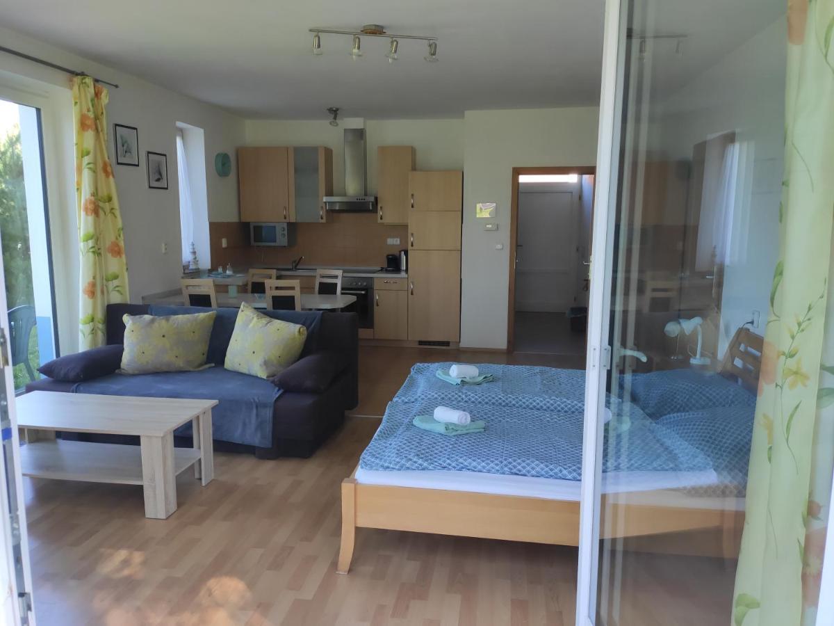 Appartement Lipno Riviéra - Myši v botě à Lipno nad Vltavou Extérieur photo